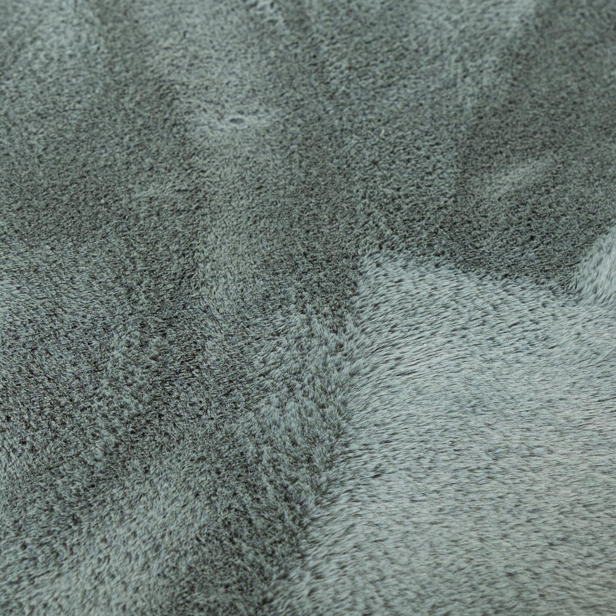 Soft Low-Pile Rug - Cozy Green